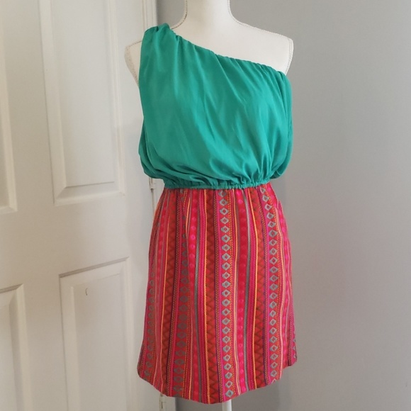 Judith March Dresses & Skirts - Judith March one shoulder party dress szL